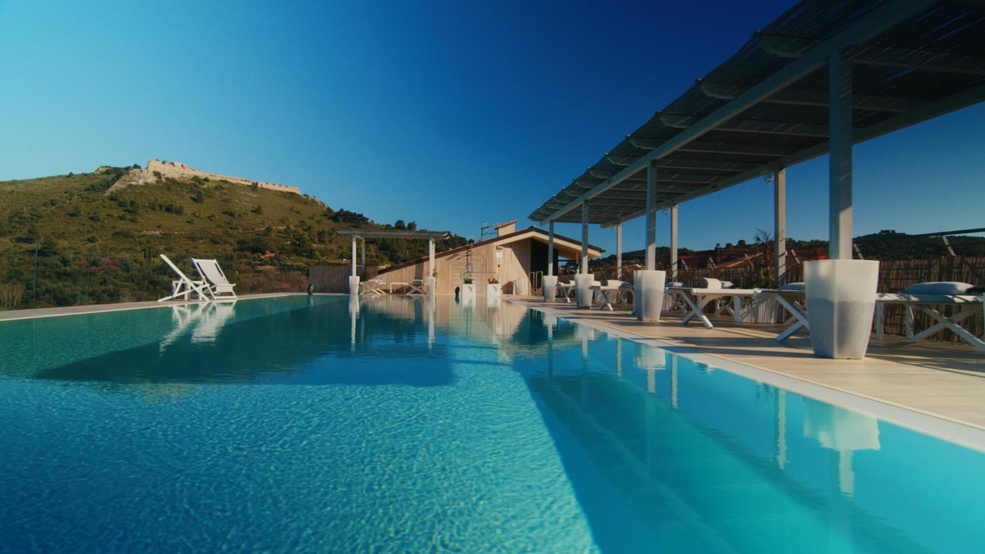 A Point Porto Ercole Resort & Spa מראה חיצוני תמונה
